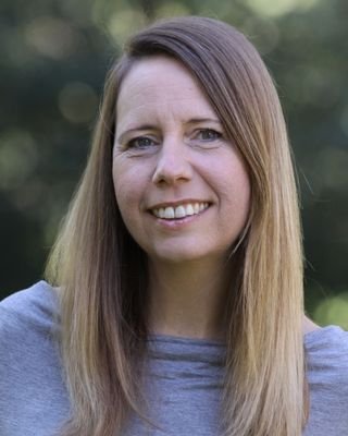 Kirsty Lewis profile image